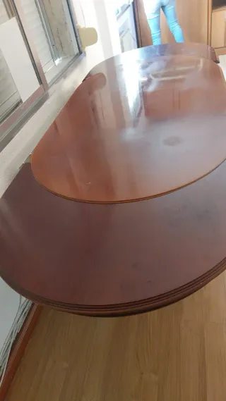 Mesa de comedor extensible de madera