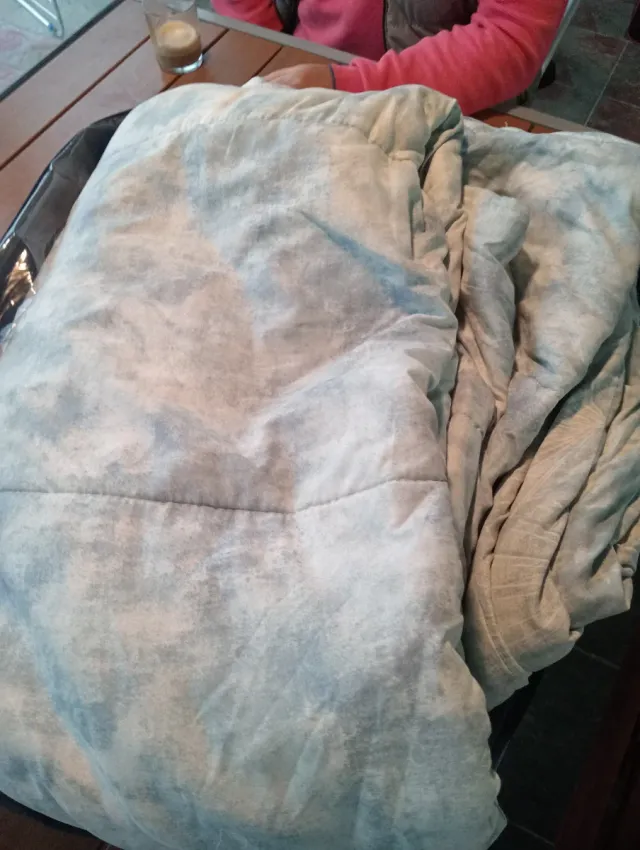 Edredón colcha tela azul y gris