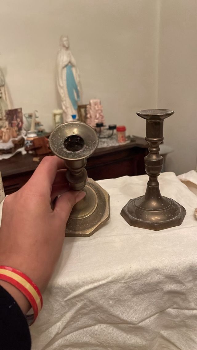 Pareja Candelabros Metal Dorado vintage