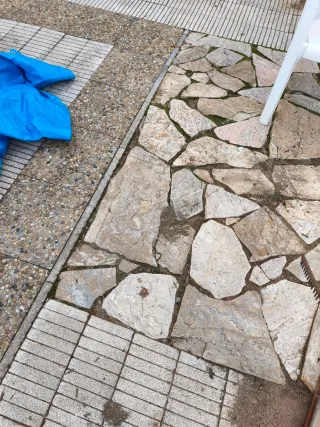 Piedra pizarra y piedra blanca para exterior.