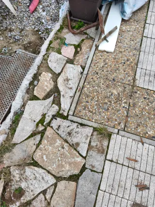 Piedra pizarra y piedra blanca para exterior.