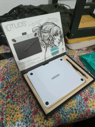 Tableta Gráfica Wacom Intuos Draw