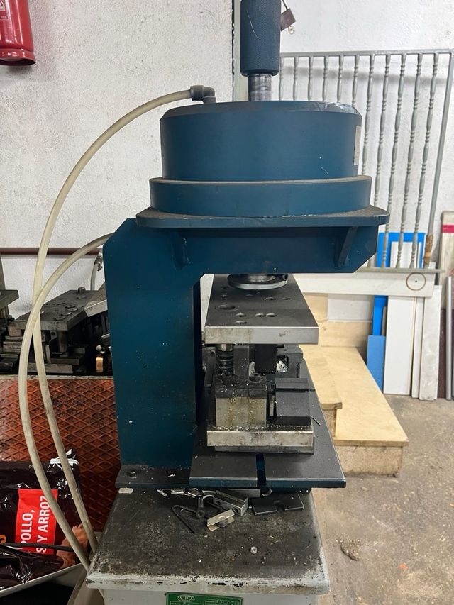 Pulmón y utillaje Industrias Cresymo