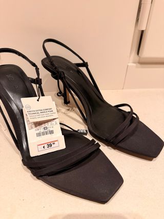 Sandalias tacón Zara negras T.39