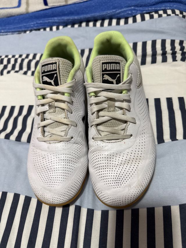 Zapatillas Puma Blancas y Verdes