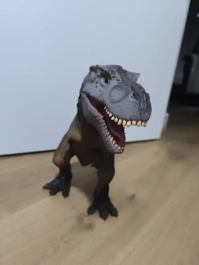 Dinosaurio de juguete T-Rex