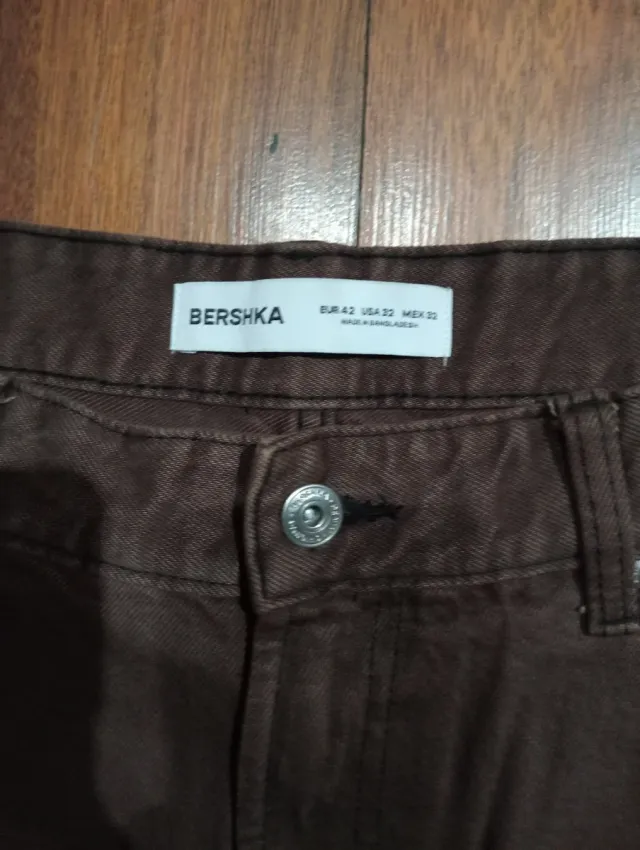 Pantaloncini baggy marroni