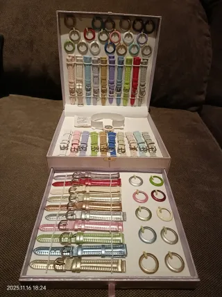 Reloj con pulseras intercambiables