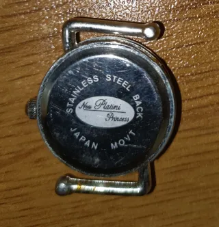 Reloj con pulseras intercambiables