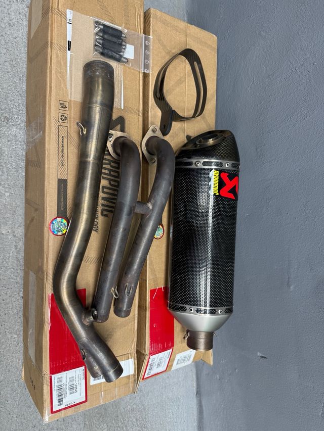 Escape Akrapovic Yamaha Tmax 560