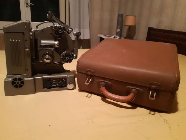 Proiettore Heurtier Tri-Film 8/9.5/16mm