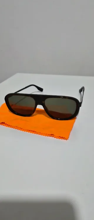 Occhiali Karl Lagerfeld neri e verdi