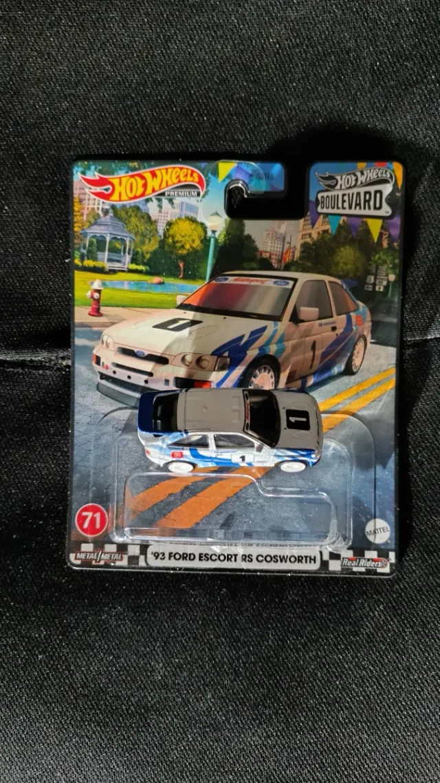 Hot Wheels Premium Ford Escort RS Cosworth