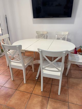 Tavolo e 6 sedie bianche