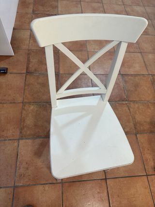 Tavolo e 6 sedie bianche