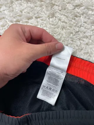 ¡¡OFERTA! Talla M Pantalón Adidas Ancho Negro/Rojo