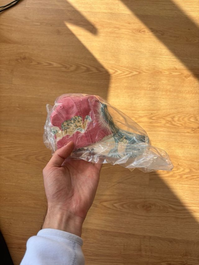 Gorra Supreme 5-Panel Jesus Roja