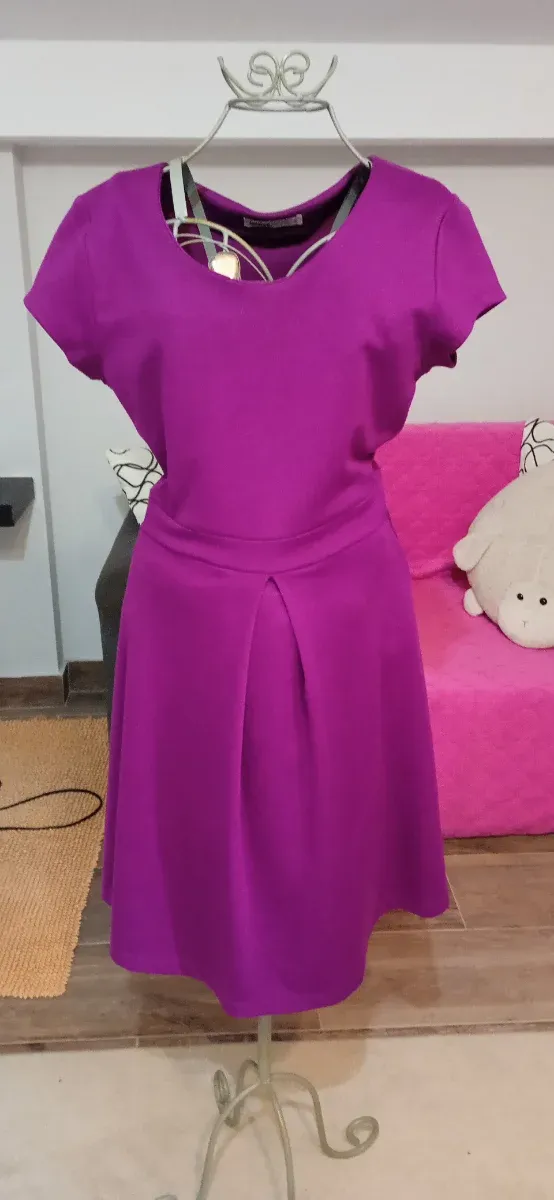 Vestido morado Lefties