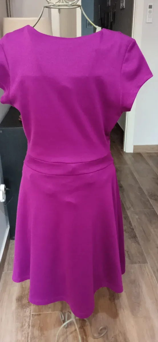 Vestido morado Lefties