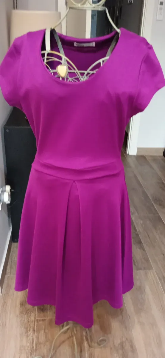 Vestido morado Lefties