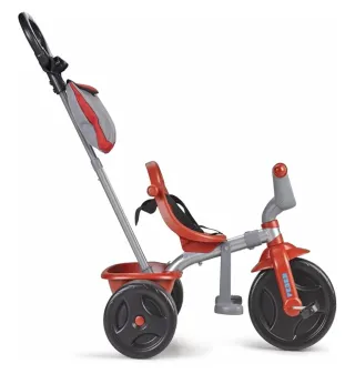 Triciclos y bici infantil.