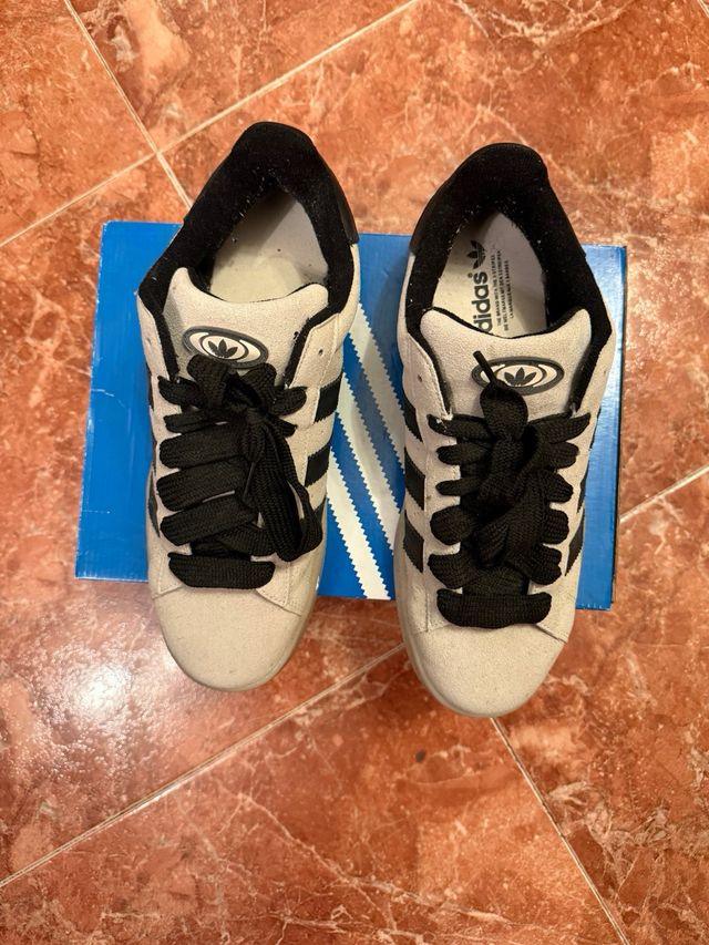 Adidas Campus 00s Beige y Negro