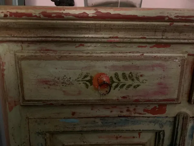 Aparador Becara madera pintado.