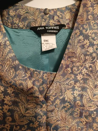 Conjunto blusa, chaqueta y falda ANA Torres