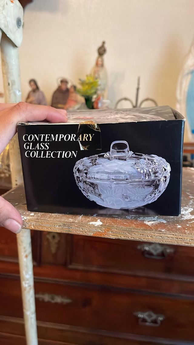 Bombonera de cristal tallado