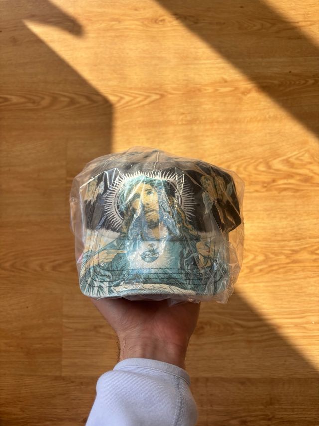 Gorra Supreme 5-Panel Jesús Negra