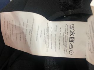 Mono negro con encaje