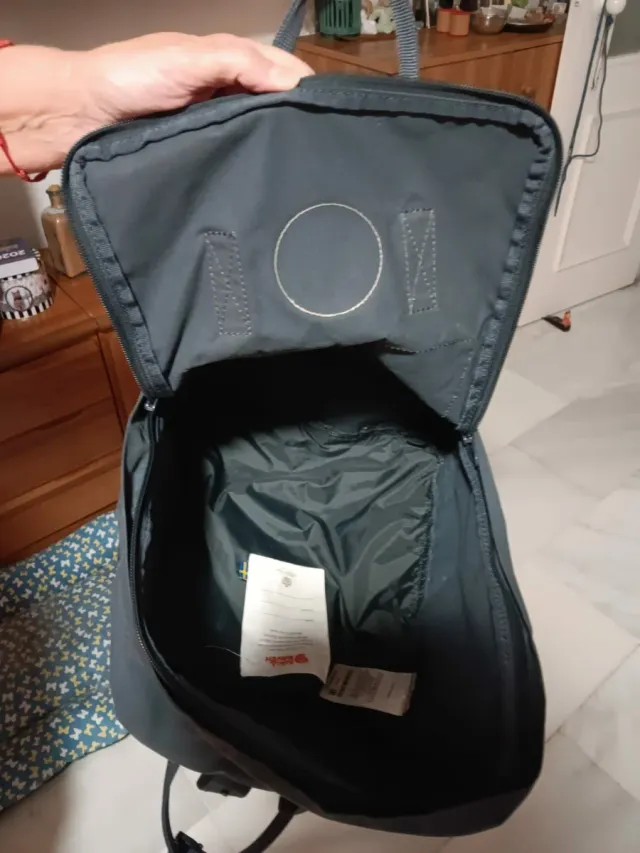 Mochila Fjallraven Kanken Gris autentica