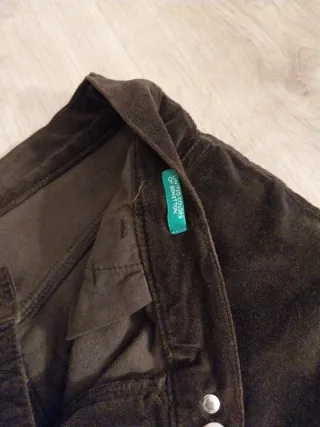 Pantalón imitación terciopelo negro