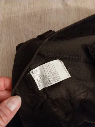 Pantalón imitación terciopelo negro