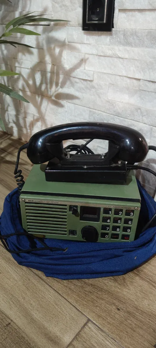 Emisora Sailor 2048 Radio Marina o para base