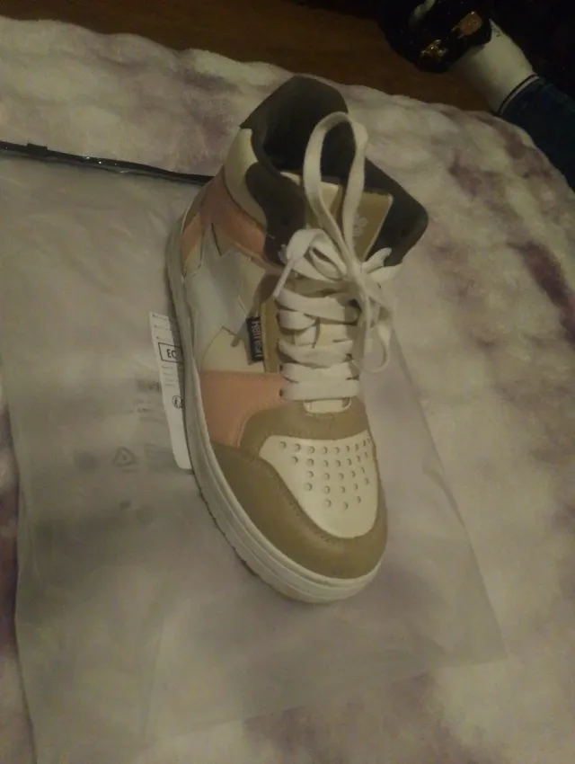 Zapatillas deportivas beige, oro, rosa y blanco