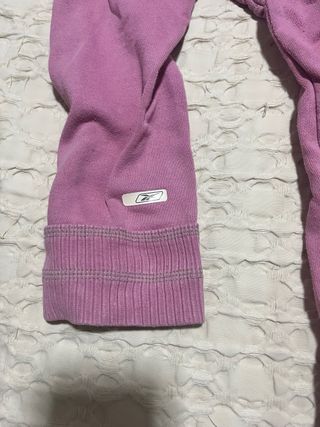 Conjunto deportivo Reebok rosa y gris