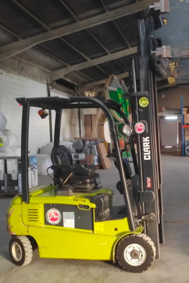 Carretilla elevadora Clark