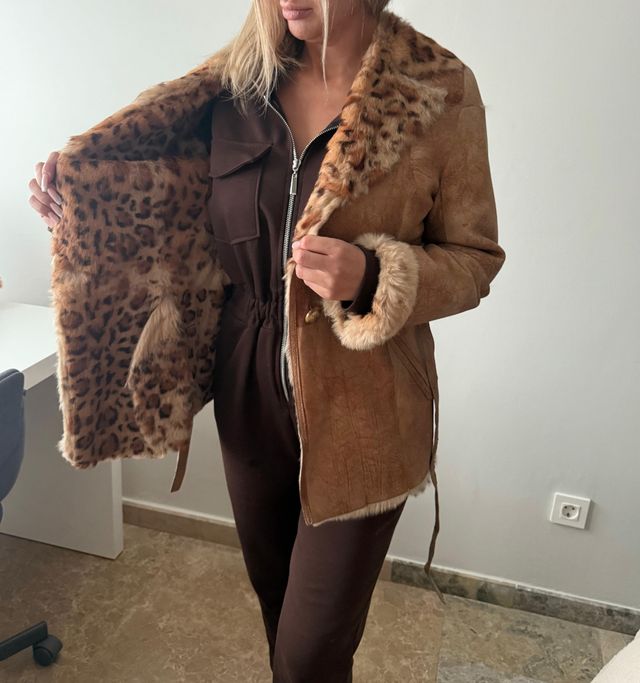 Chaquetón piel forro leopardo