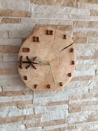 Reloj de pared madera rústico