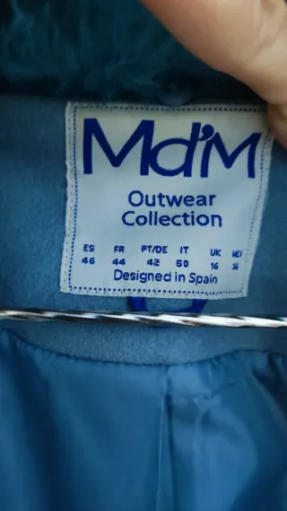 Abrigo azul Md'M con cuello de pelo