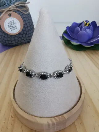 Pulsera Espinela Negra Natural.