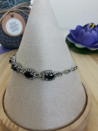 Pulsera Espinela Negra Natural.