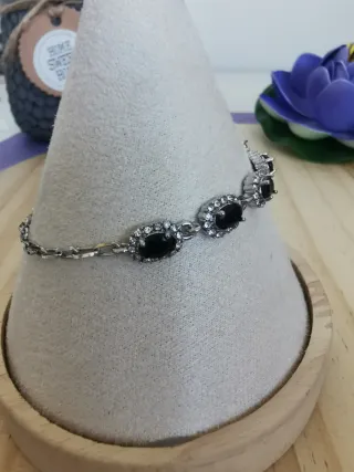 Pulsera Espinela Negra Natural.