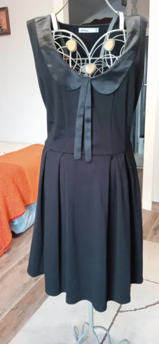 Vestido negro Lefties cuello Peter Pan