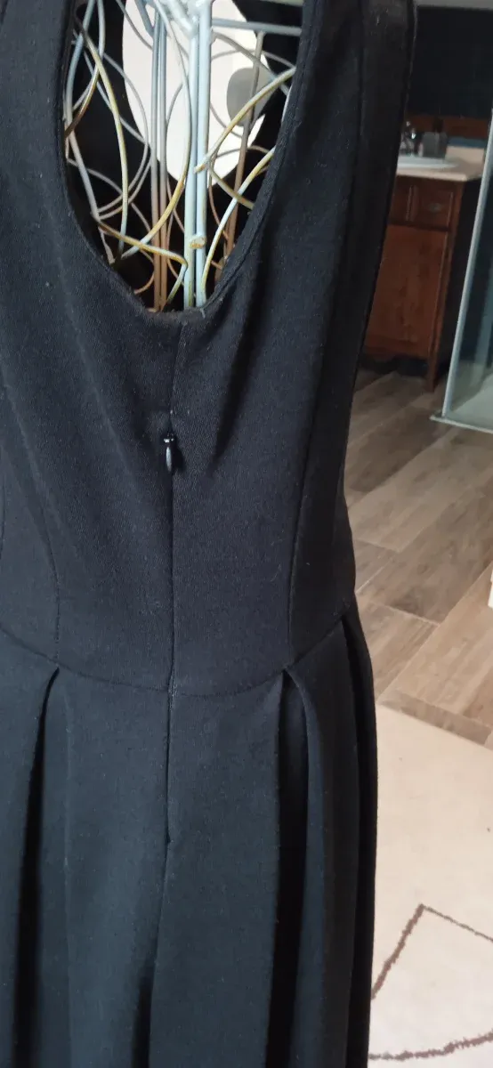 Vestido negro Lefties cuello Peter Pan