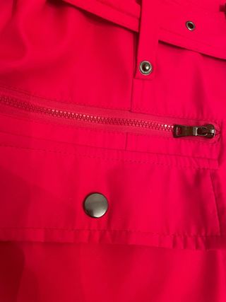Gabardina roja con cinturón Talla XL