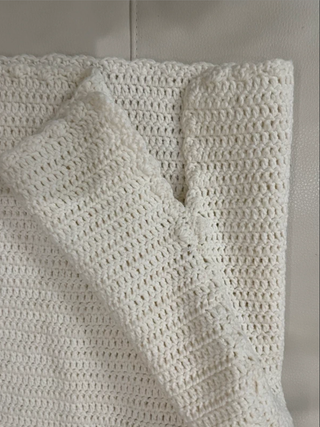 Falda blanca crochet hecha a mano