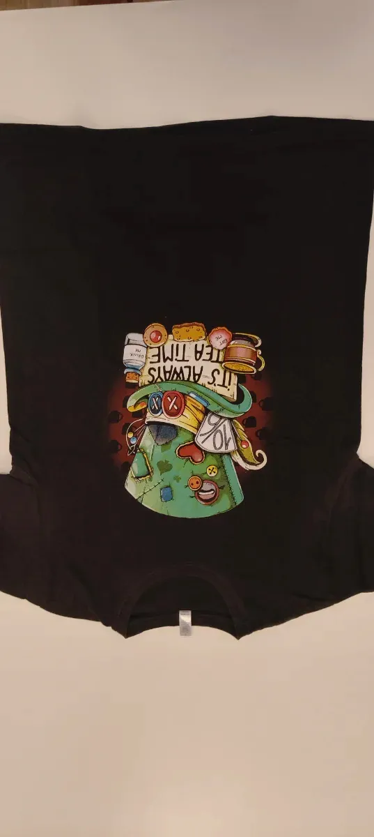 Camiseta Negra Diseño It's Always Tea Time