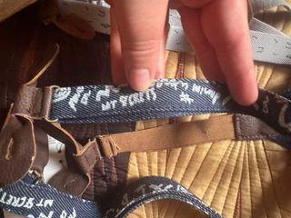 Cinturones trenzados y tirantes a estrenar